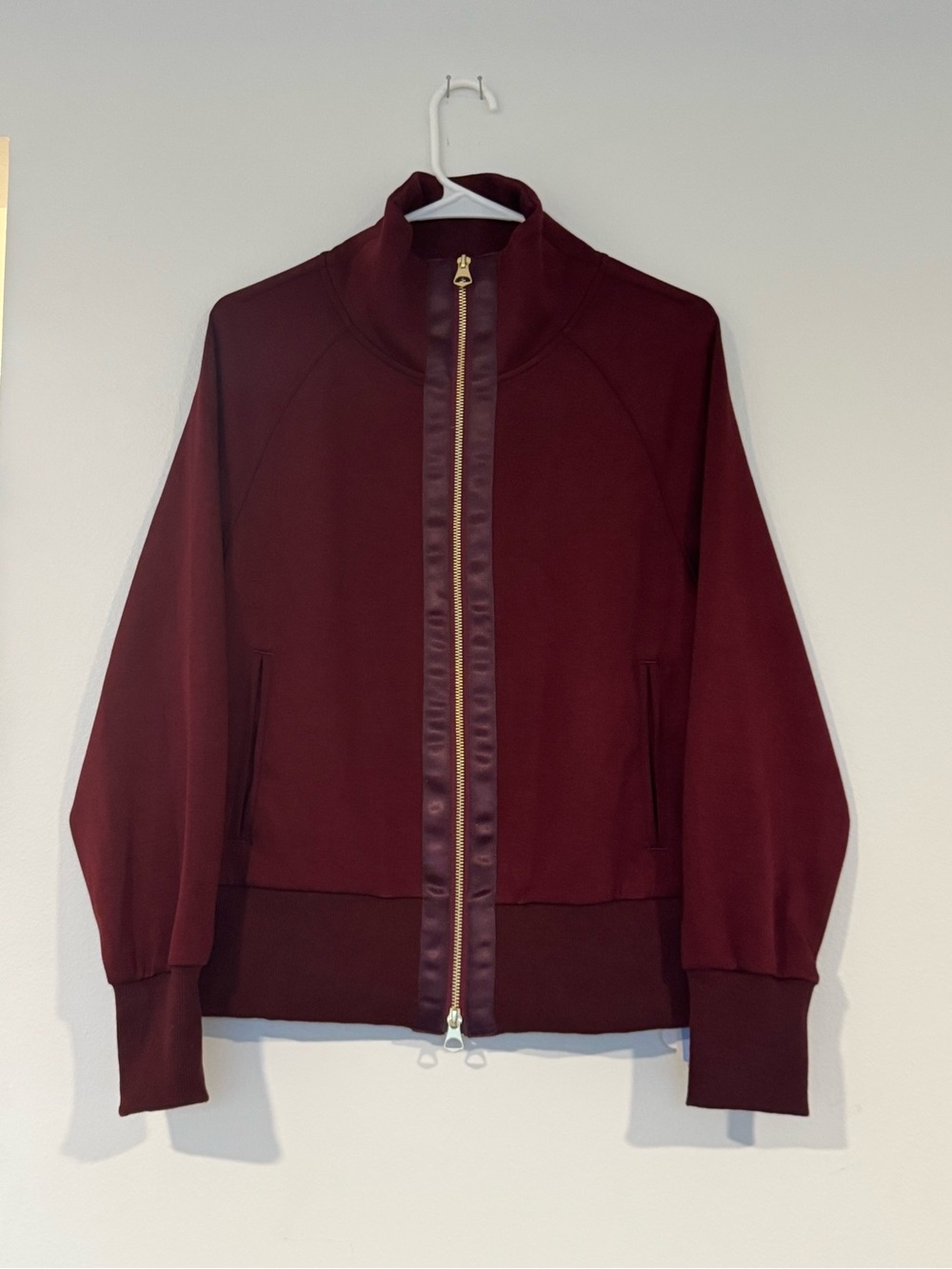 Acegolfs UltraSoft Long Sleeve Trimmed Jacket